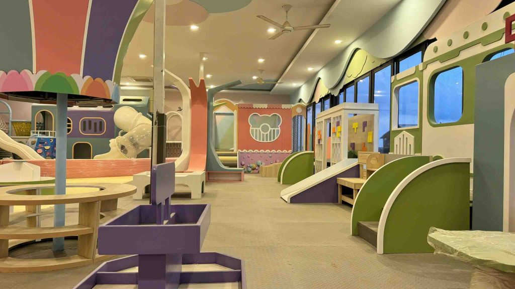 Thiết kế thi công kids cafe Vạn Phát Reverside 12