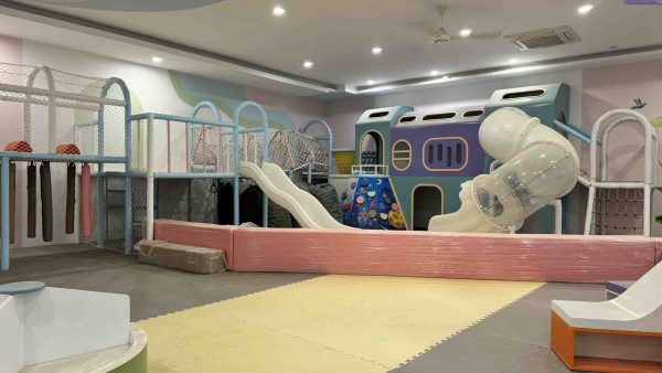 Thiết kế thi công kids cafe Vạn Phát Reverside 8